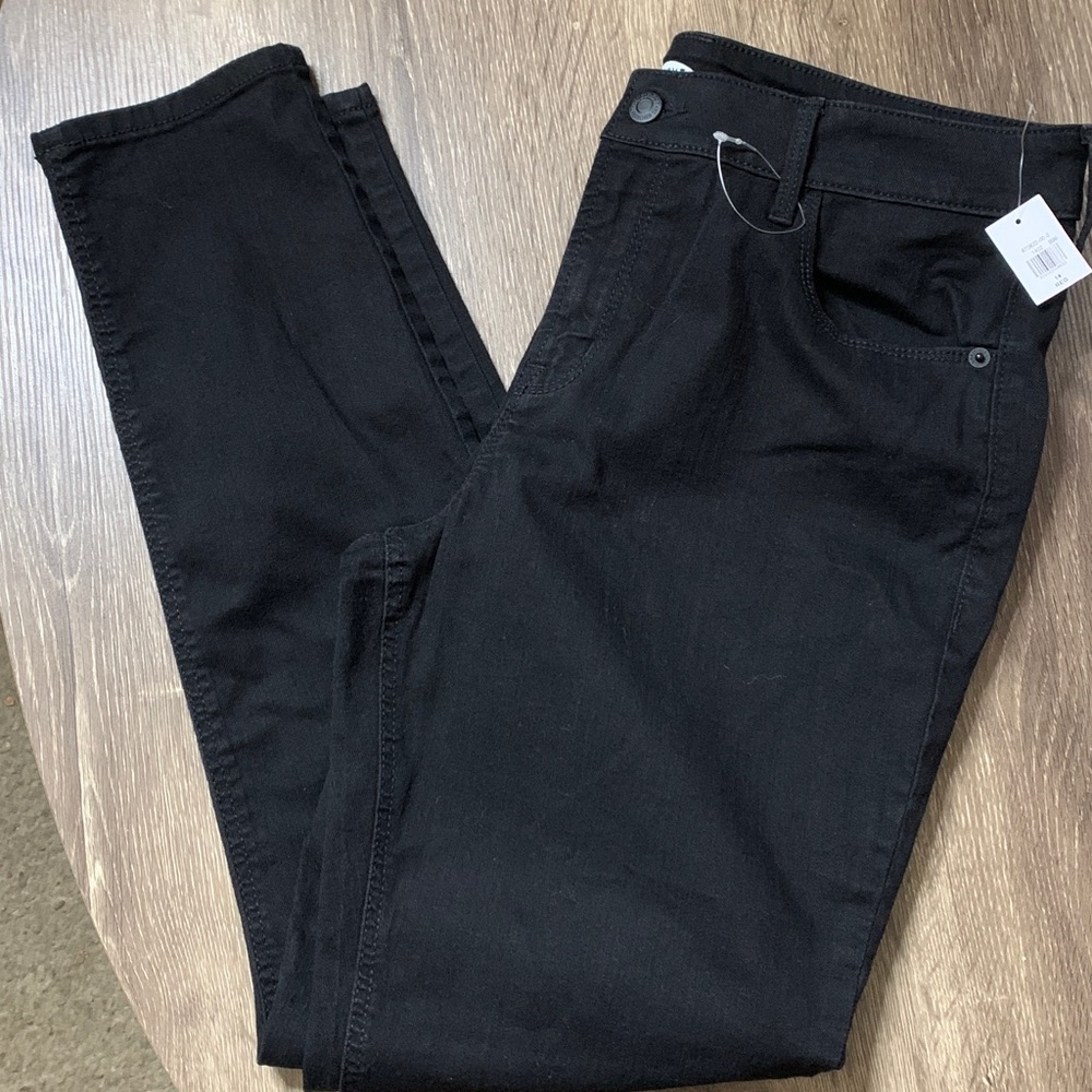 Old Navy Black Super skinnies